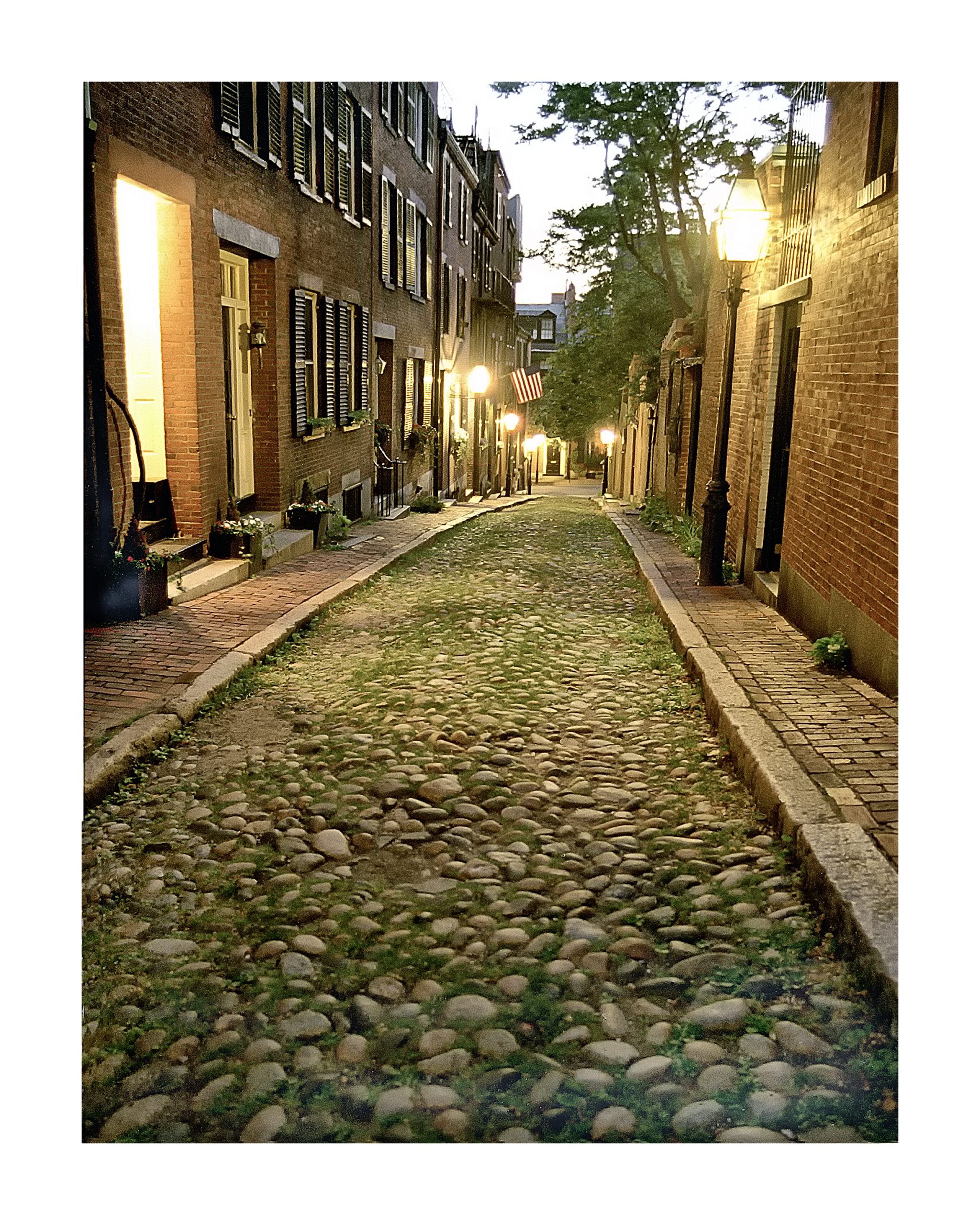 Acorn St. night BO 211 copy scaled