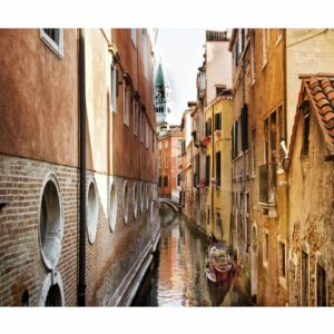 Golden Gondola VENEZIA ITALIA copy scaled